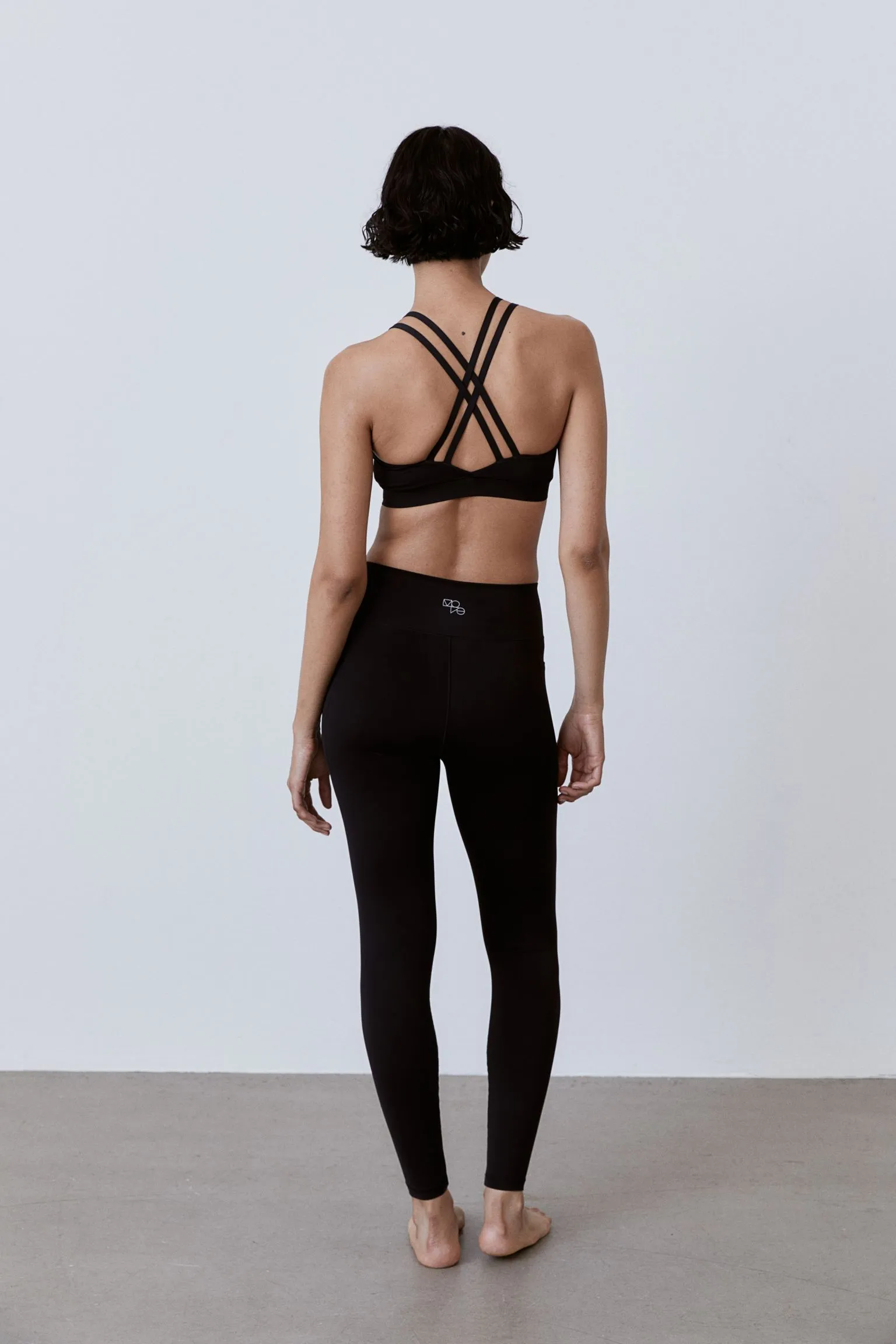 H&M SoftMove Pocket-detail Sports leggings, black