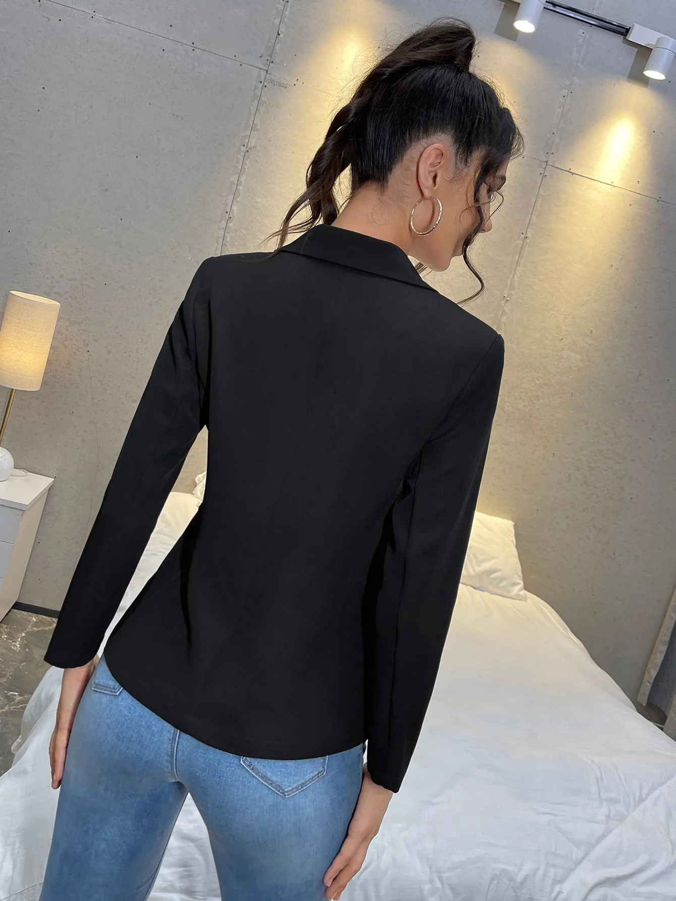 Notched Collar Single Buttoned Blazer