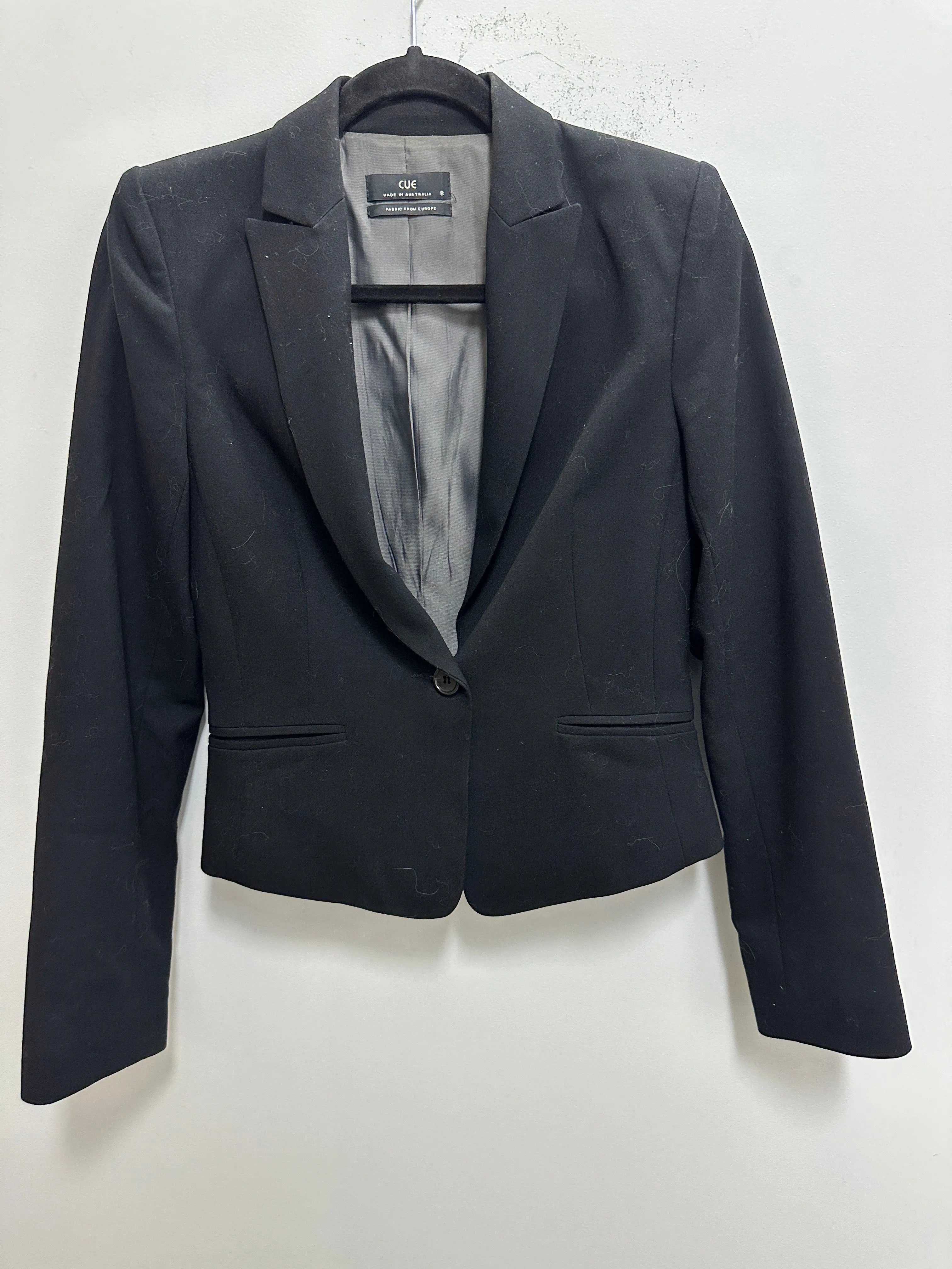 Single Breasted Classic Blazer in Black