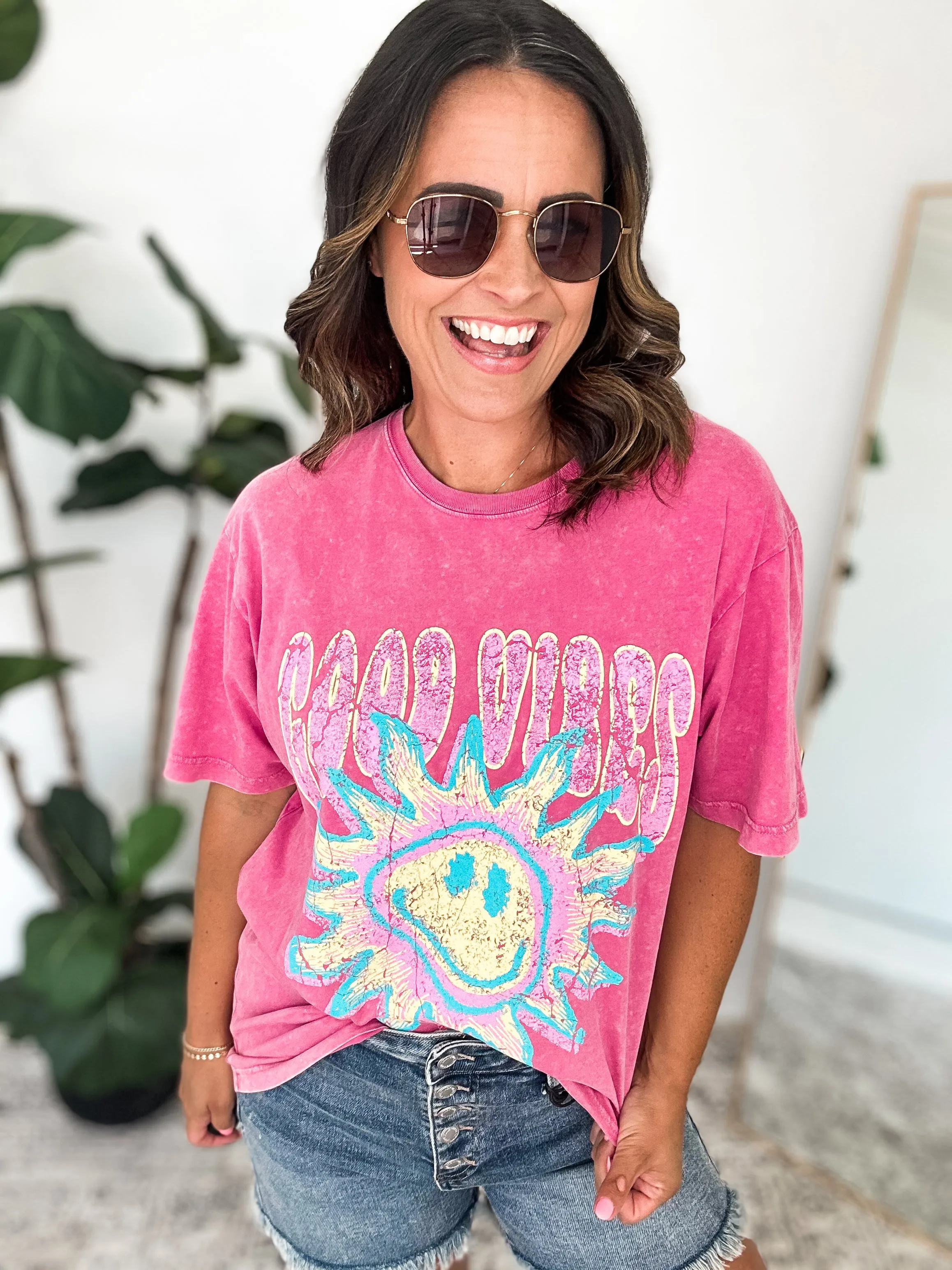 Sunny Good Days Tee